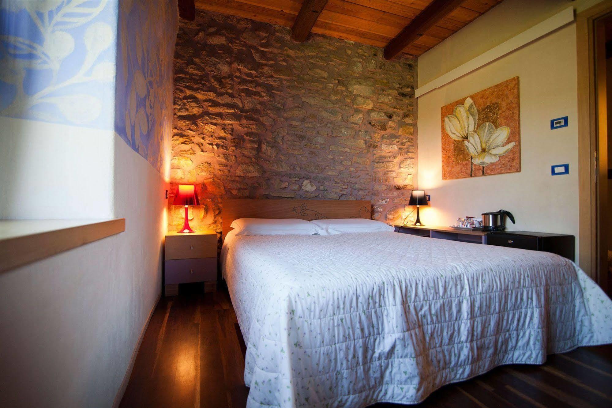 Dimora Le Nove Fate Hotel Бергамо Екстериор снимка